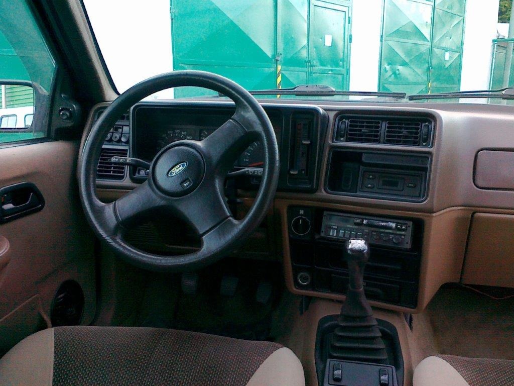 Predám FORD Sierra 2,0i Ghia 1988 - 5