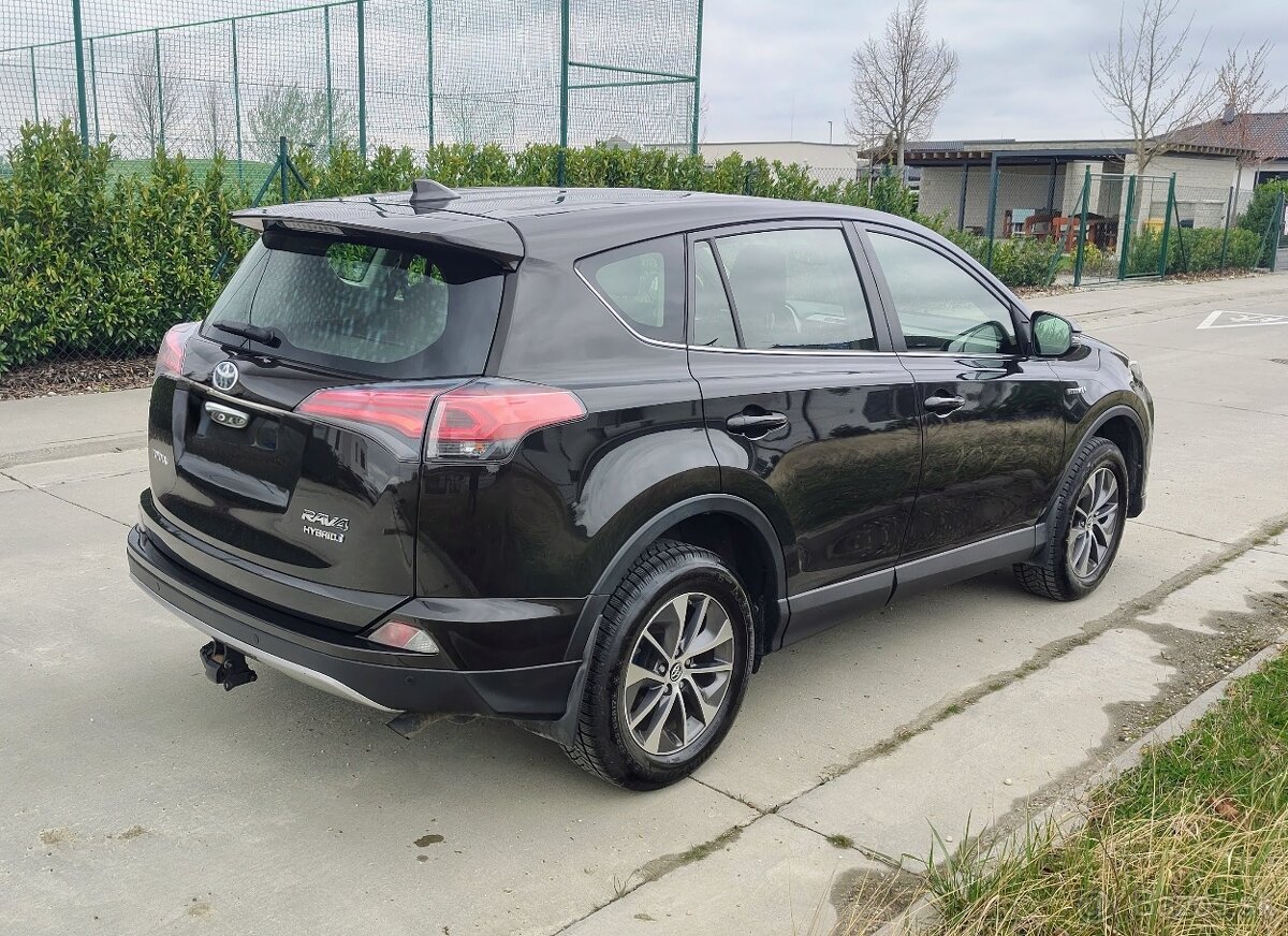 Predám Toyotu RAV4, hybrid - 5