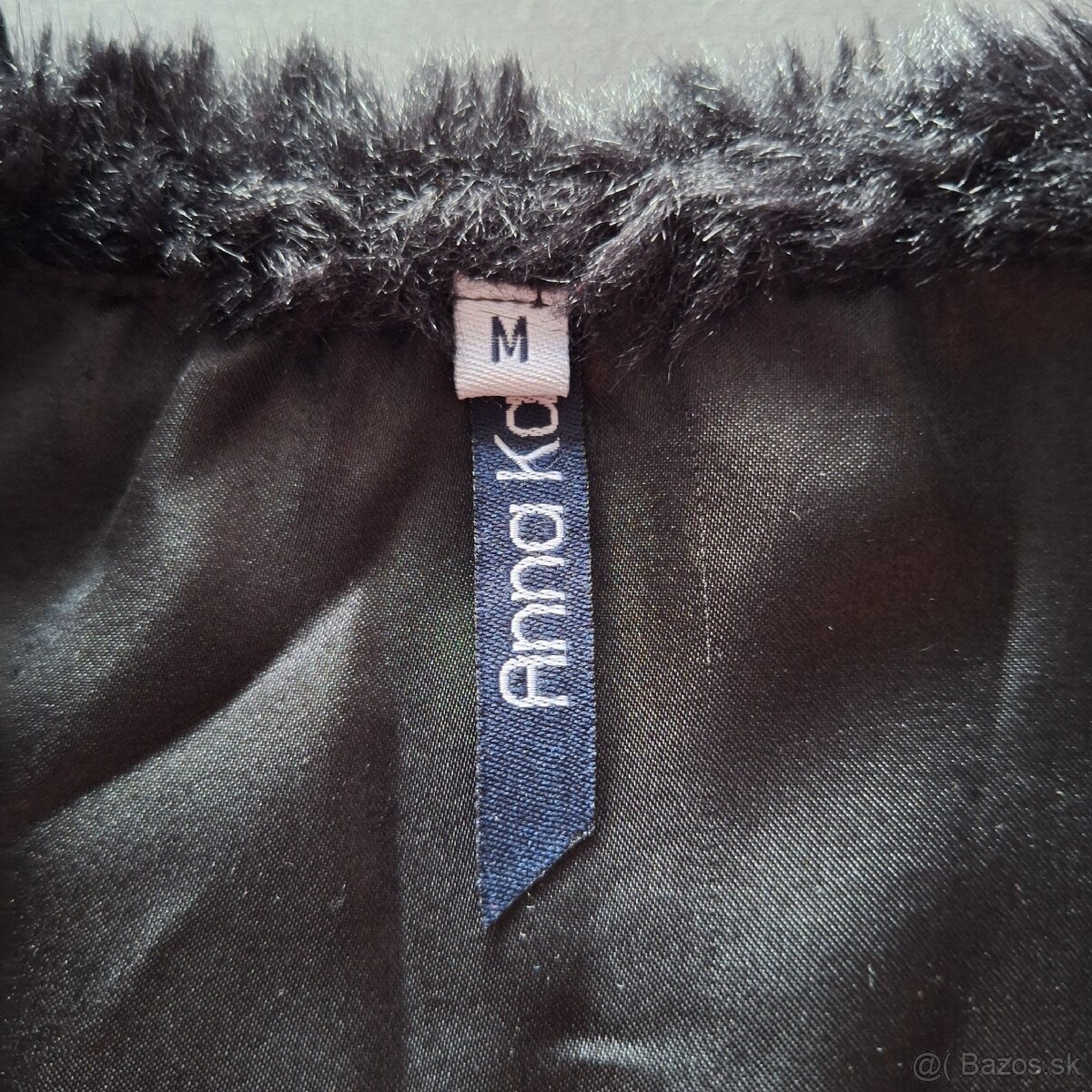Chlpatá vesta dámska (v. M) 6 € - 5