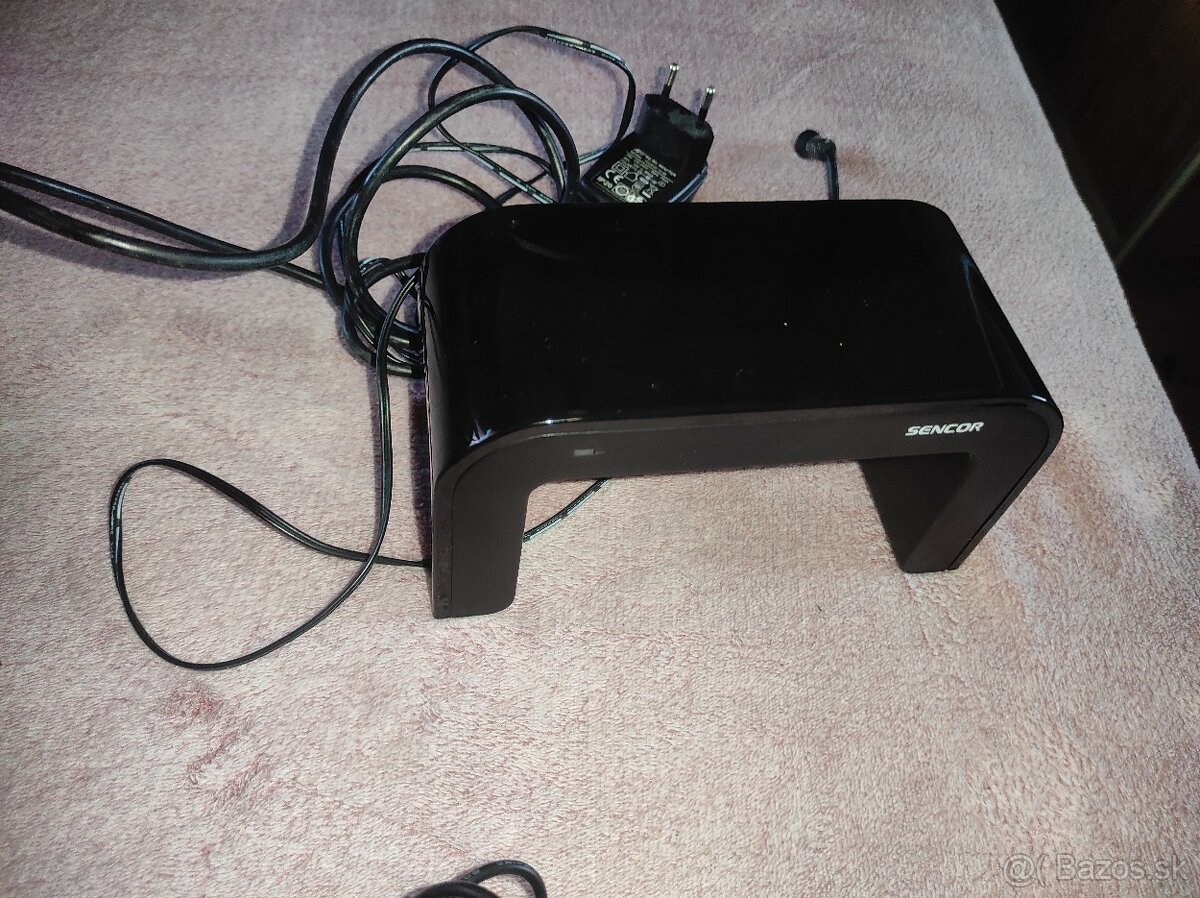 LCD Televízor LG 105cm + zadarmo k tv izbová anténa - 5