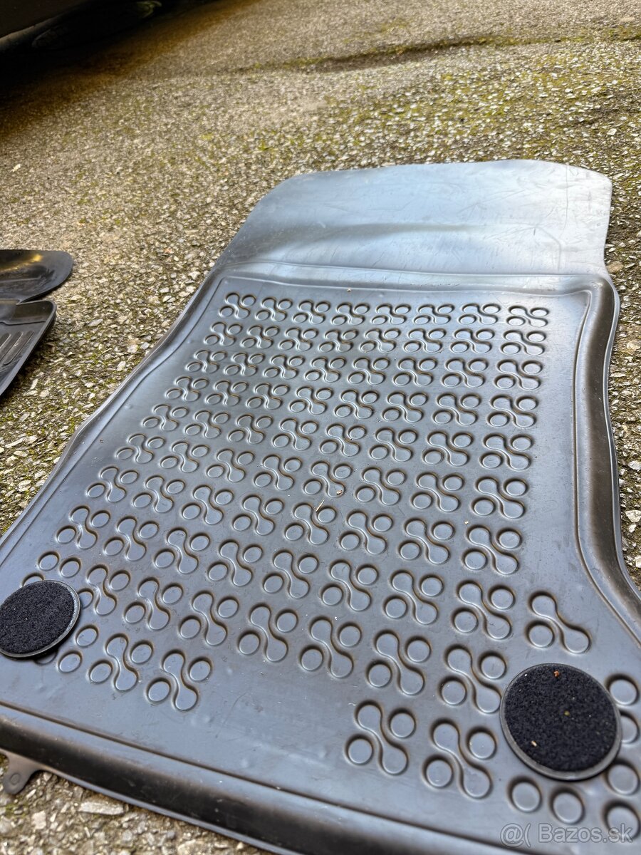 gumené rohoze bmw f11 - 5