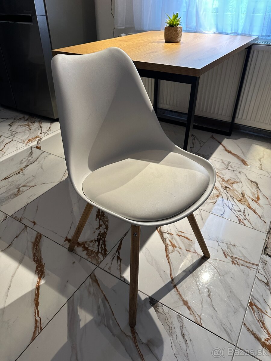 Predám jedálenské stoličky - 5
