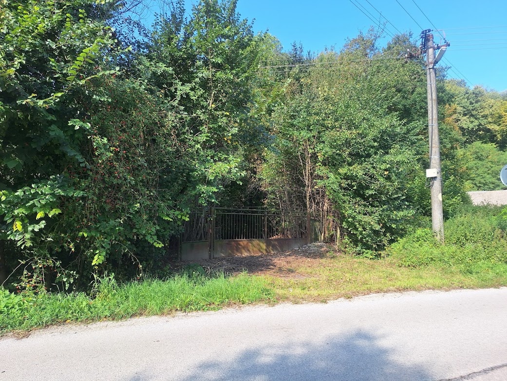 Stavebný pozemok pod horou 40 ár., Hrachovište - 5