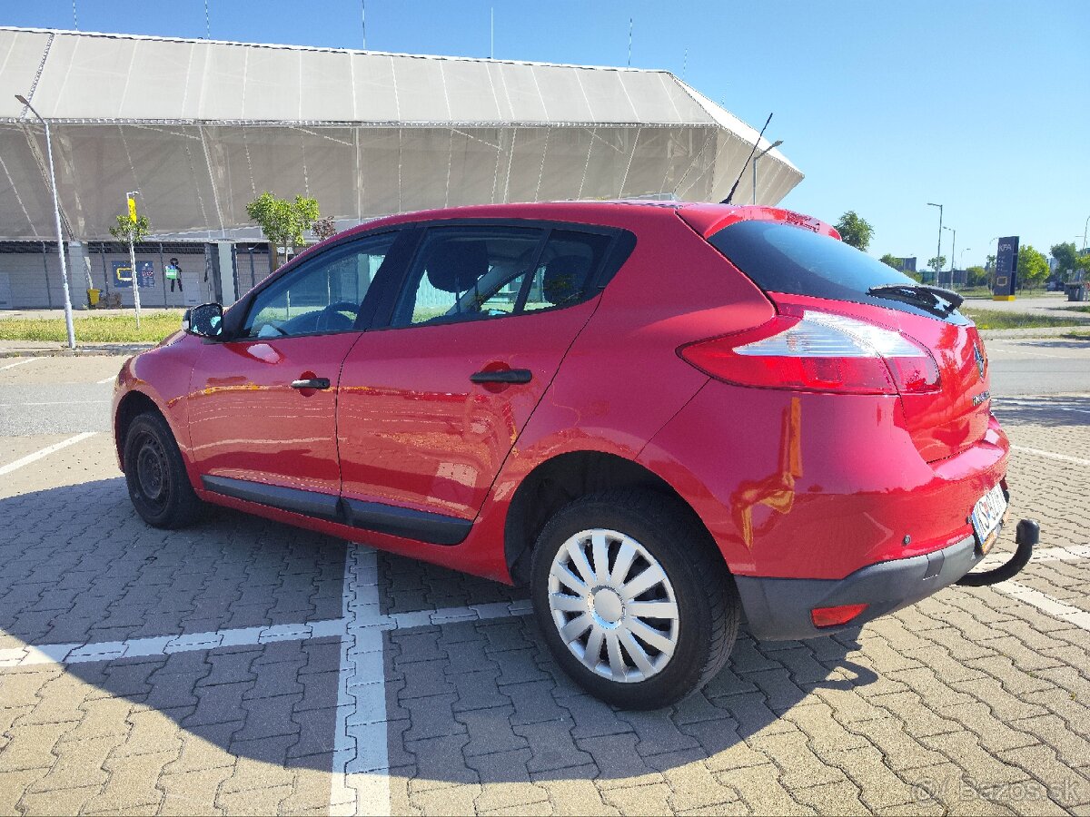 Renault Megane 2010 DIESEL - 5