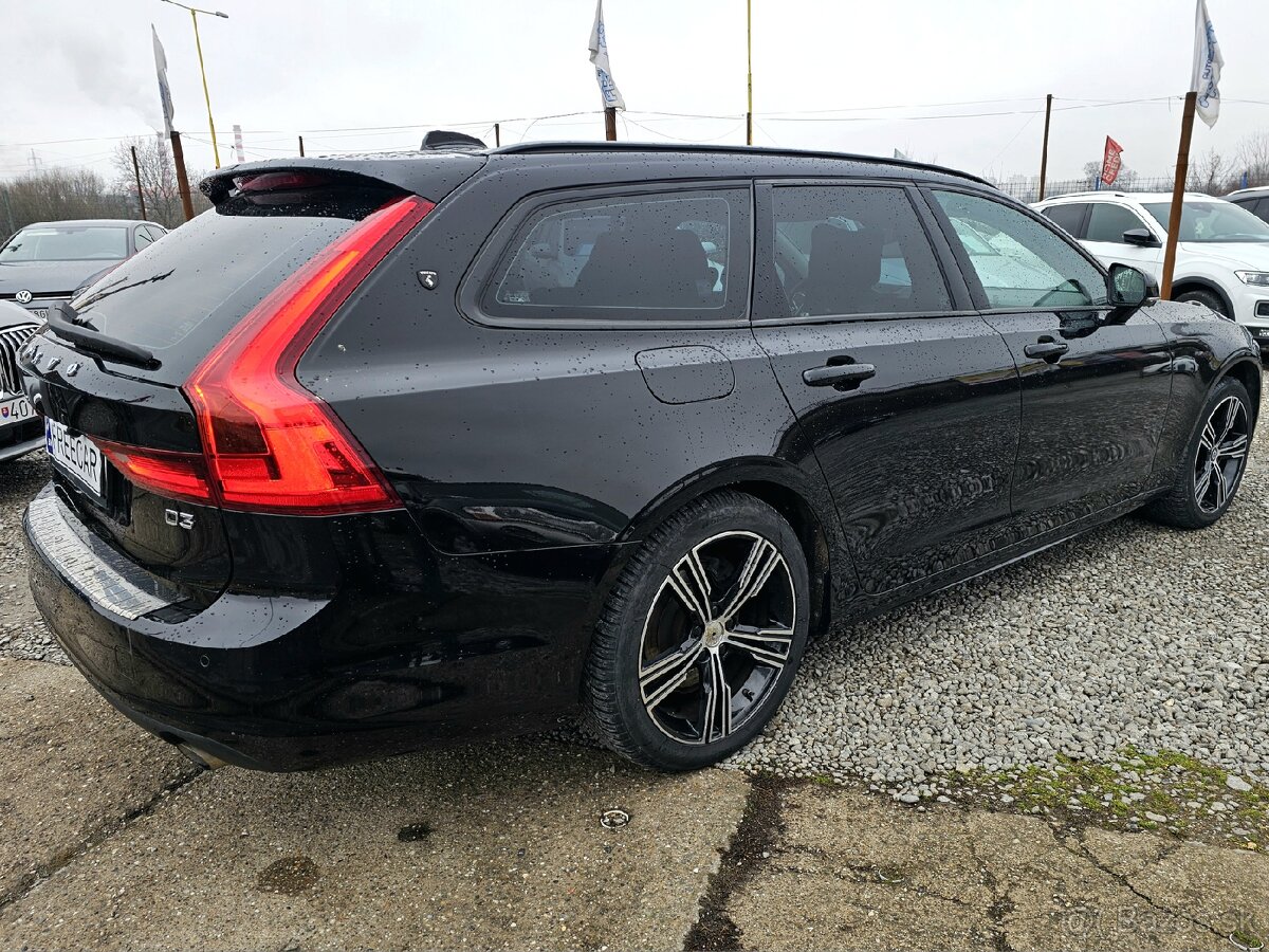 Volvo V90 D3 2.0L Momentum A/T - 5
