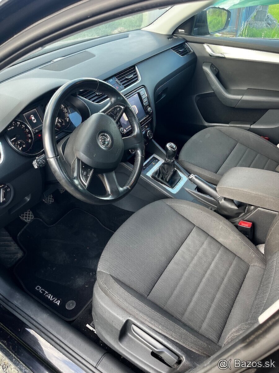Rozpredam Škoda Octavia 3 na náhradné diely - 5