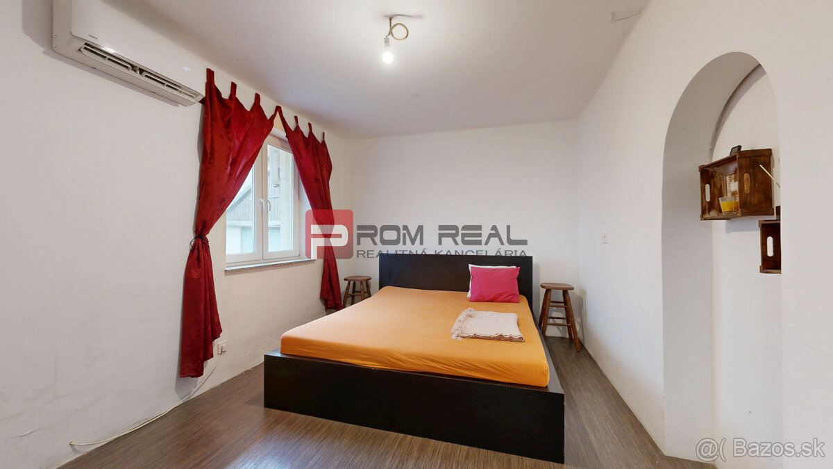 Rodinný dom s dvomi bytovými jednotkami v Ivanke pri Dunaji - 5