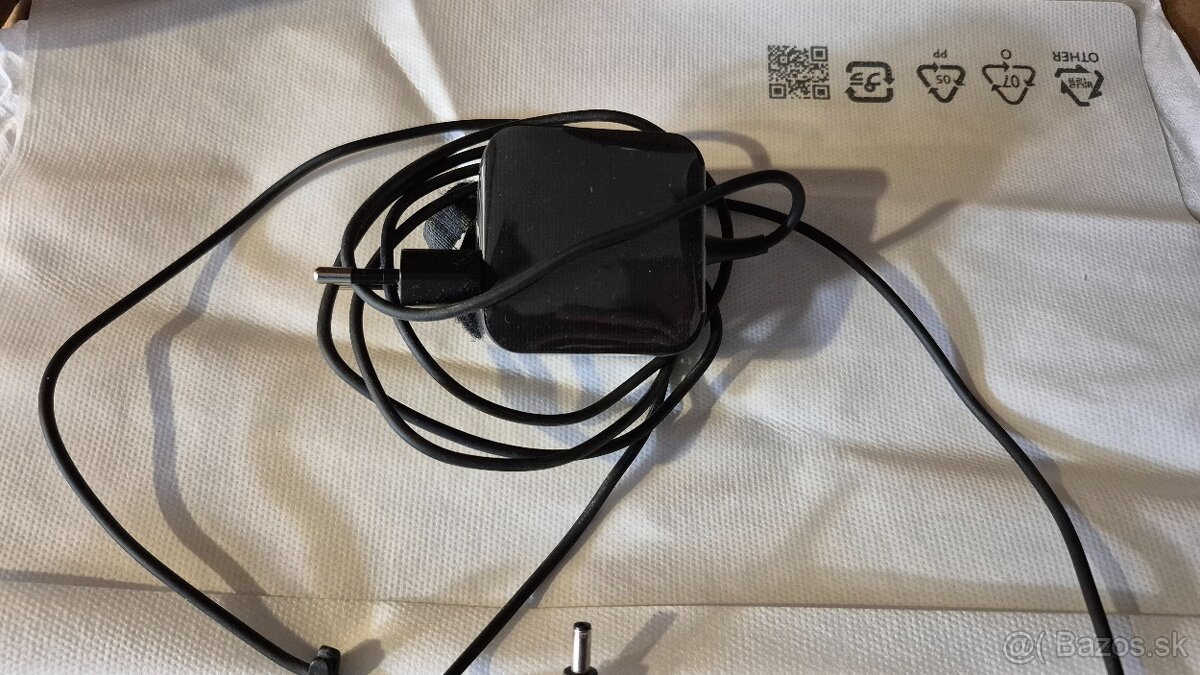 Na predaj notebook ASUS X415E - 5