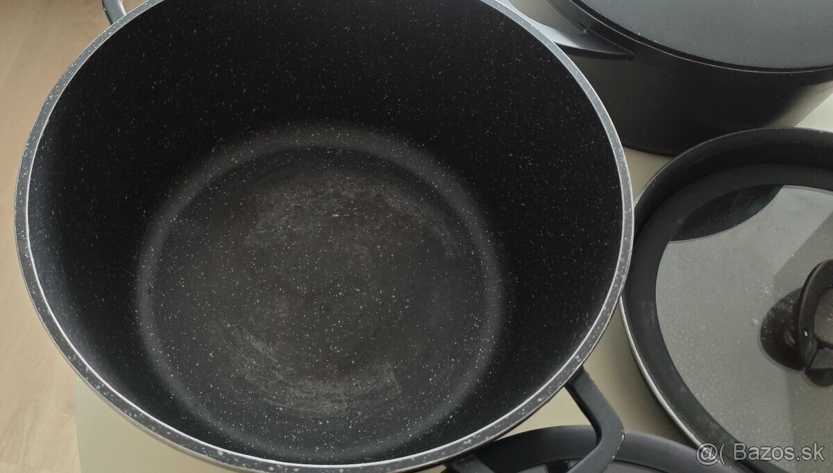 Predam hrnce a panvice - 5