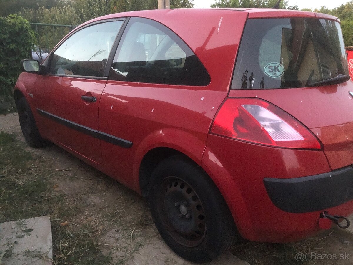 Rozpredám Renault megane - 5