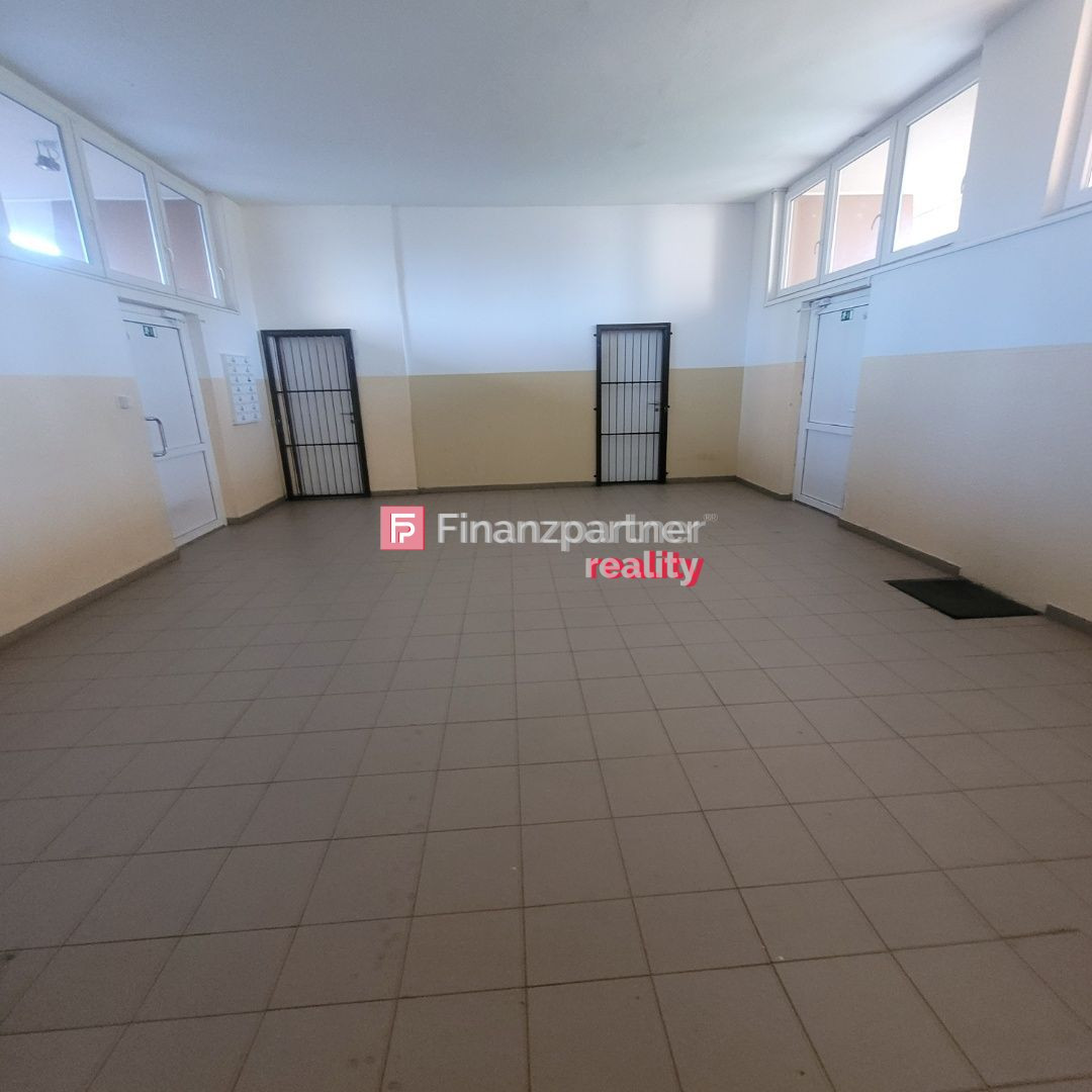 Ponúkame Vám na predaj 2 izbový byt v Nových Zámkoch - 5