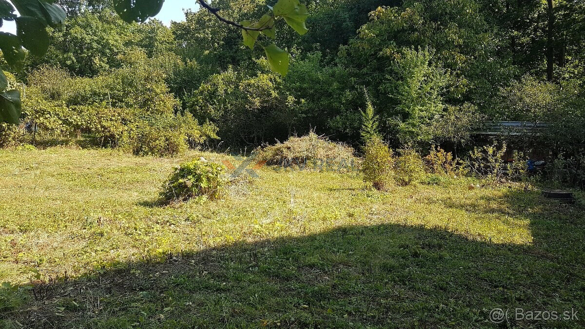 Na predaj stavebný pozemok s rozlohou - 773 m² v meste Humen - 5