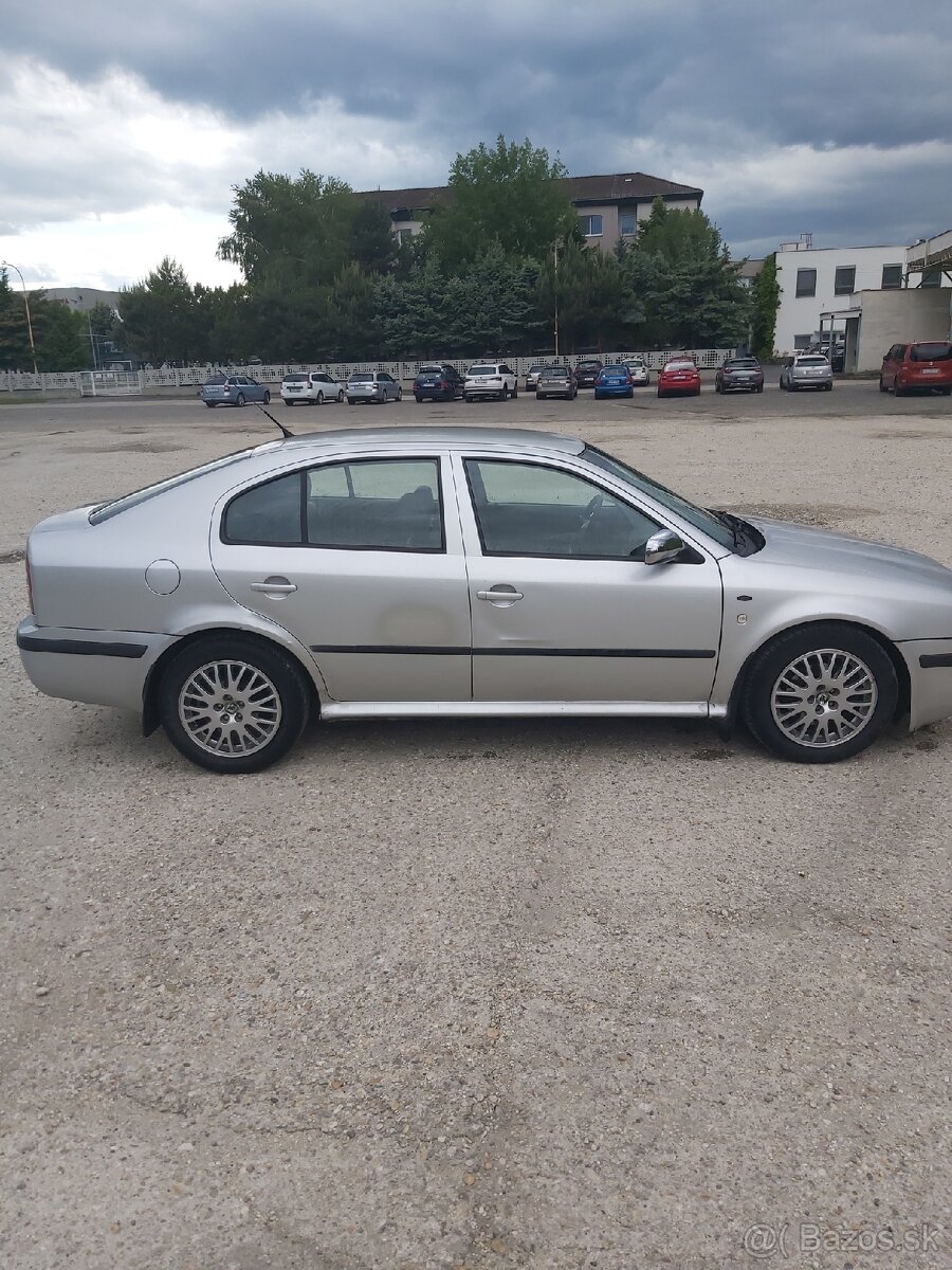 Rozpredám na diely octavia 1 1.9 96kw - 5