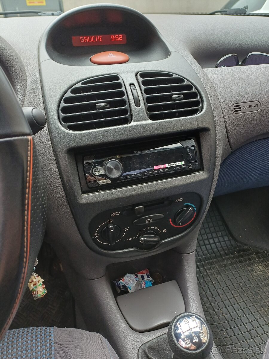 Peugeot 206 - 5
