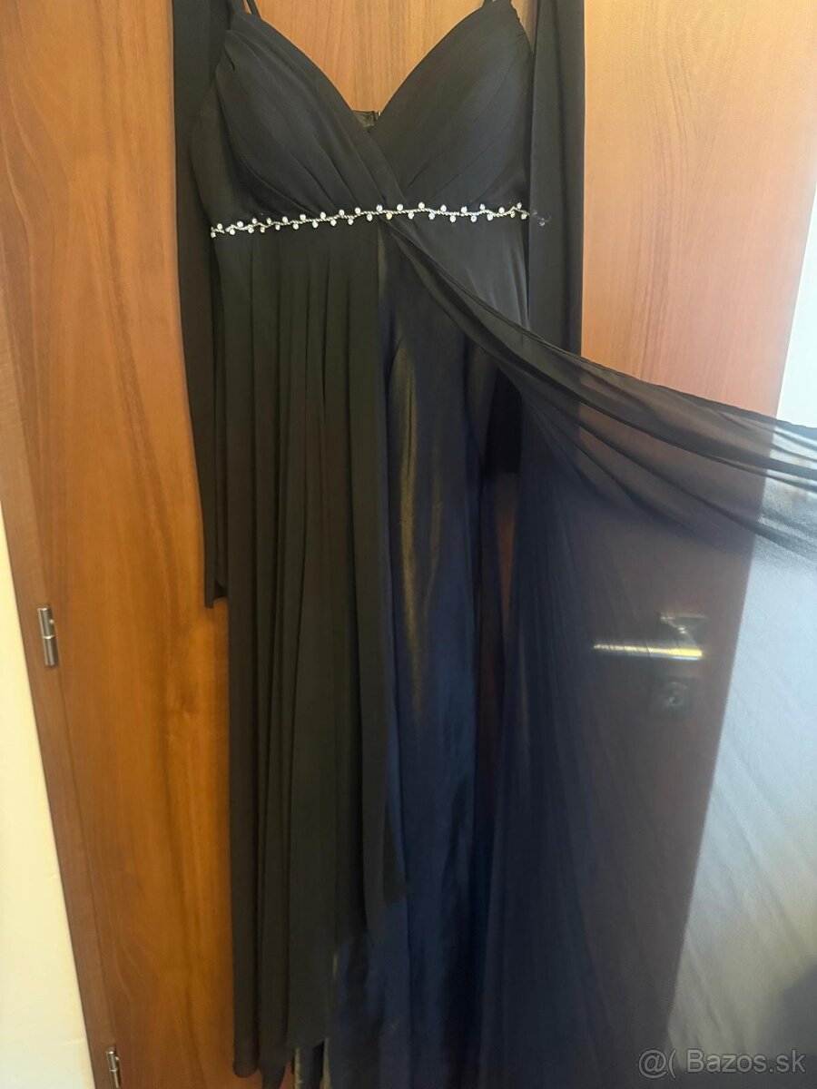 Spoločenské šaty čiernej farby - 5