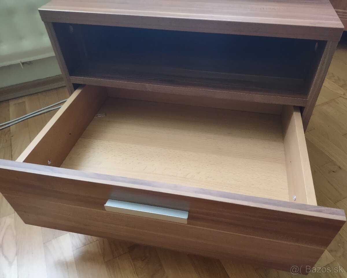 Predám posteľ + nočný stolík - 5