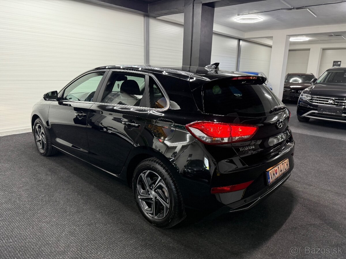 Hyundai i30 2022 1.5dpi atmosféra 81kw benzín FAMILY 1majitľ - 5