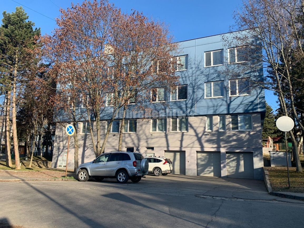 DOBRÉ REALITY - Kancelária na prenájom, 15 m2, budova Allian - 5