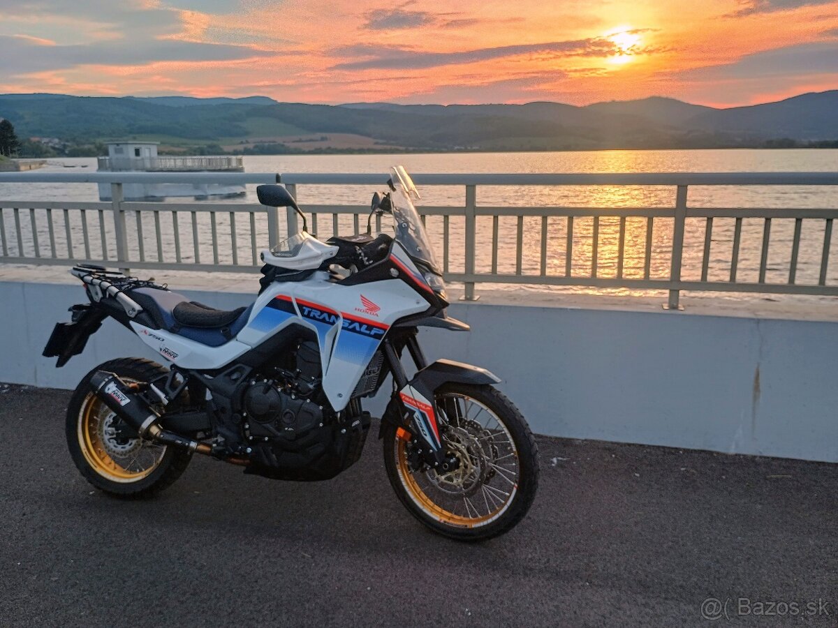 Honda Transalp 750 - 5