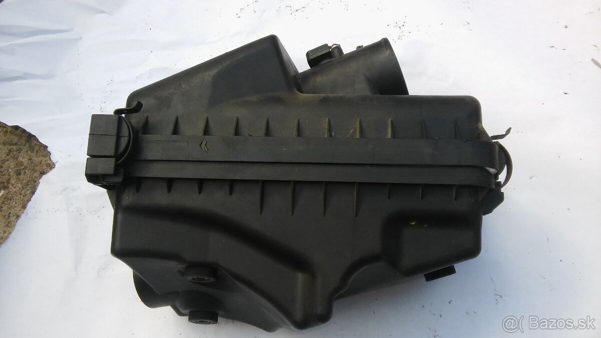 Predam katalizator,dvere,sedadla na Toyota Avensis T25 - 5