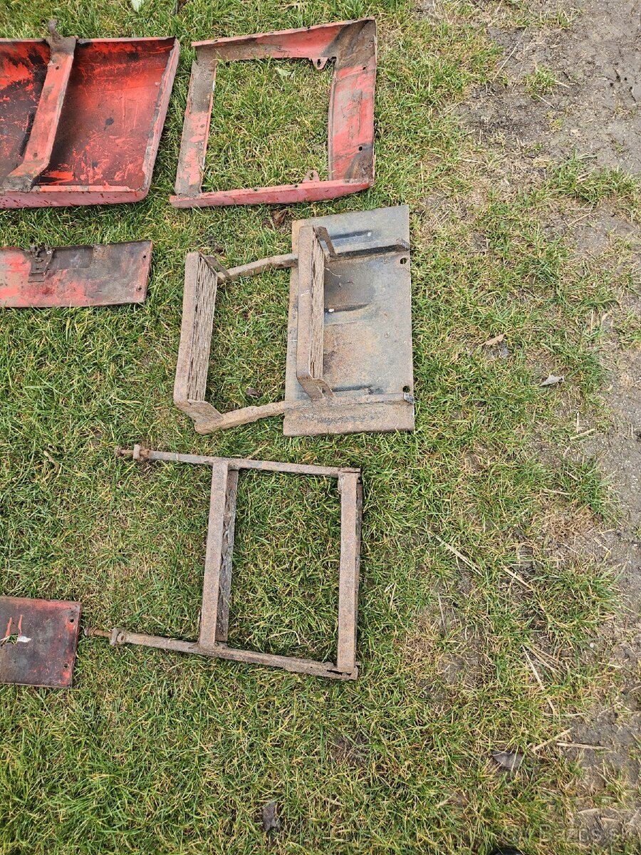 Predám kapotáž na traktor - 5