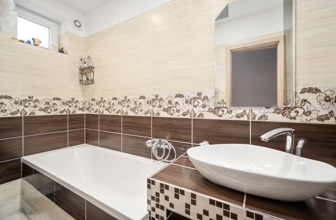 PREDAJ RD v Jelke s možnosťou dvojgeneračného bývania - 5