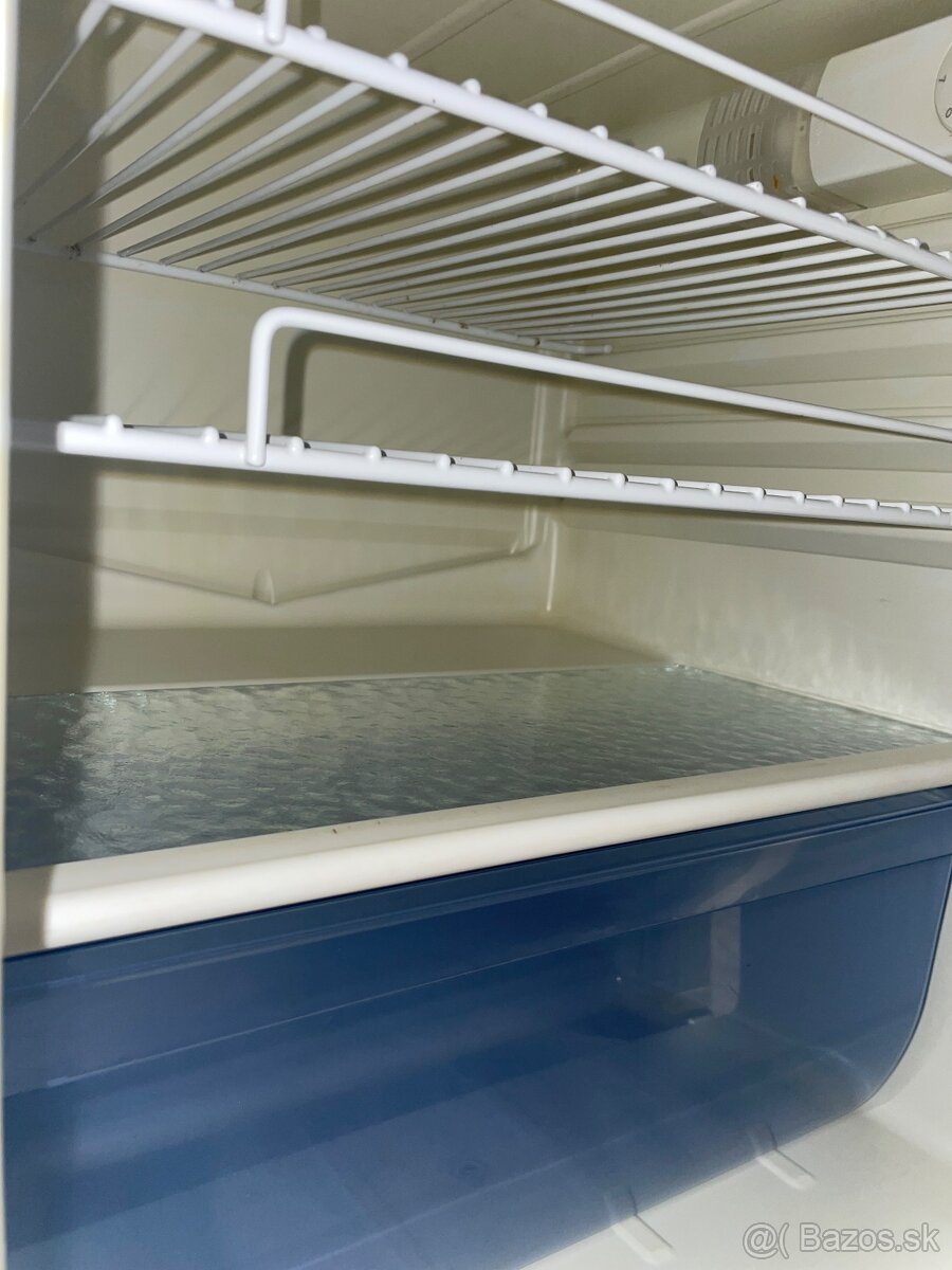 Malá chladnička Gorenje – plne funkčná - 5