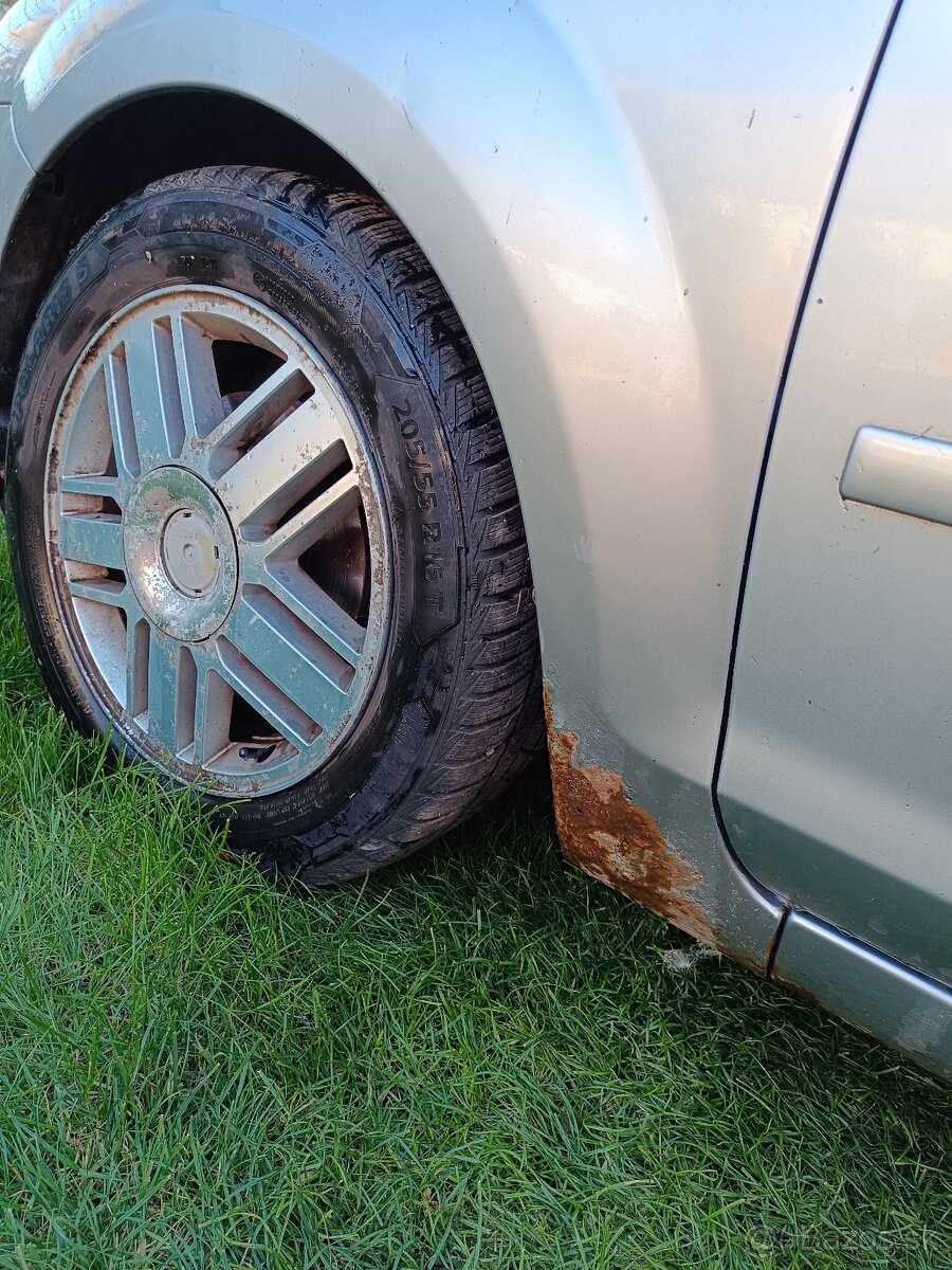 Predám Ford Focus 1.6 diesel - 5