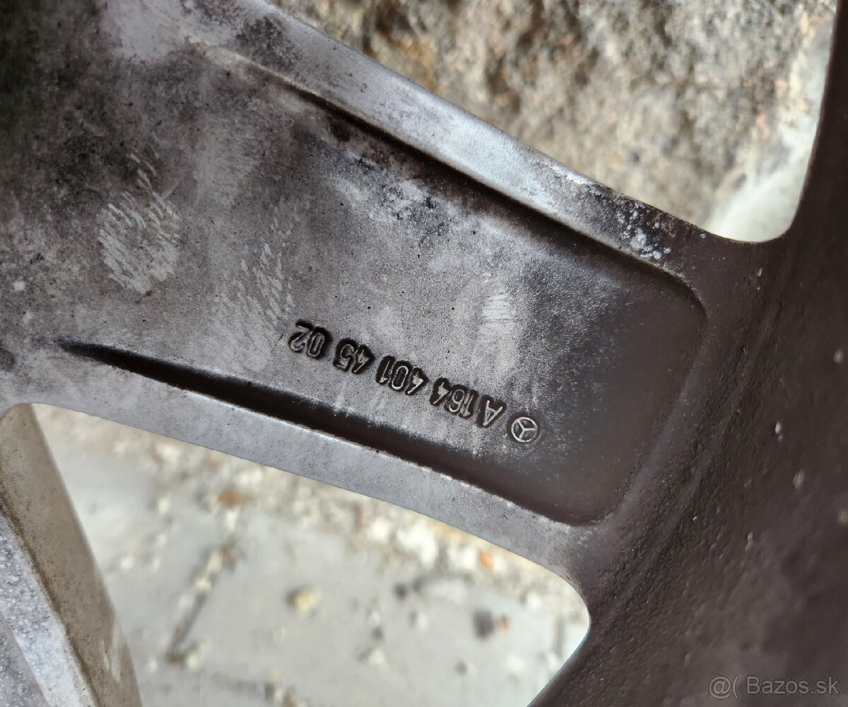 5x 112 R17 235 65 R17 - 5