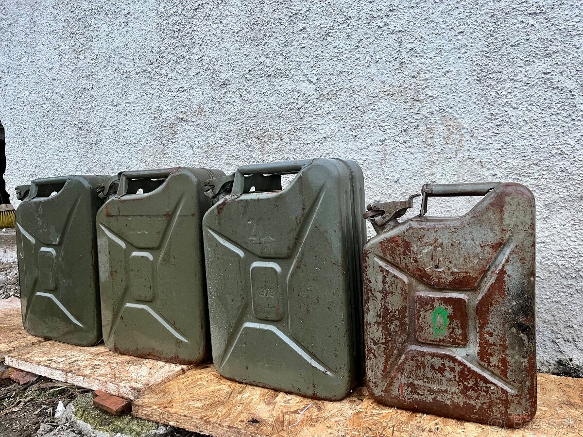 Vojenský plechový kanister (bandaska) - 1ks - 5