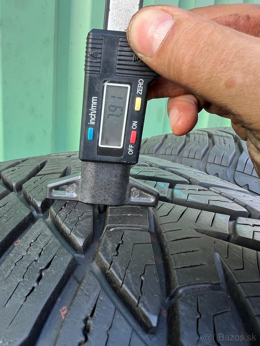 Zimne pneumatiky Goodyear 255/60R18 - 5