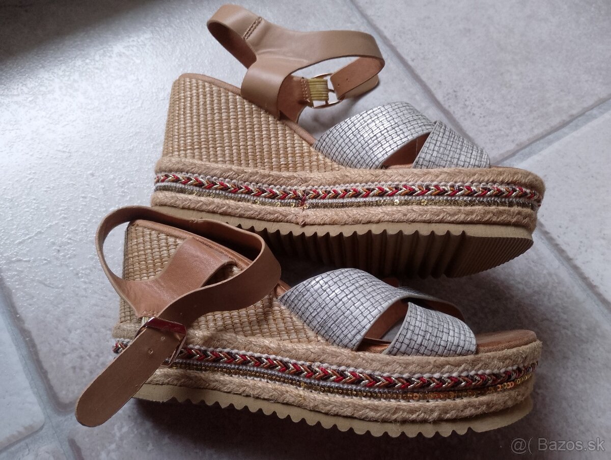 sandálky na platforme č.39 - 5