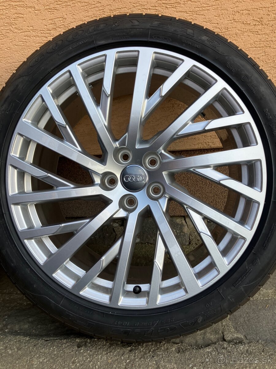 Letná sada Audi A8 - 5