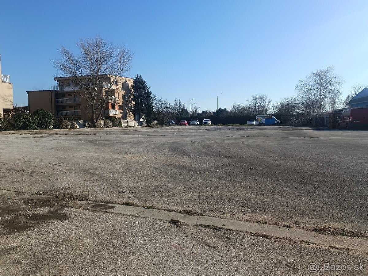 Prenájom pozemku 1152m2 + 8000m2 v Piešťanoch - 5