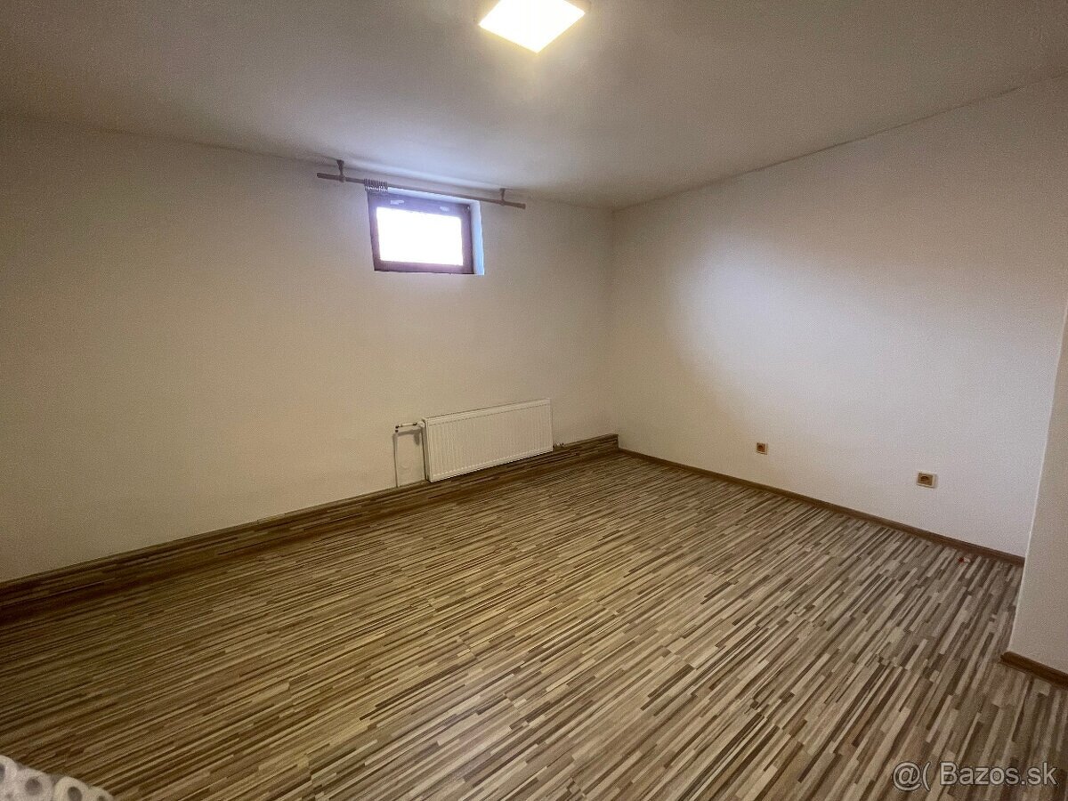 MH216-Na prenájom kancelárske priestory v obci Chotín - 5