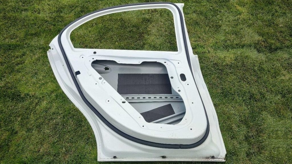 Mercedes A class W176 2012 - 2018 - Zadne dvere - 5