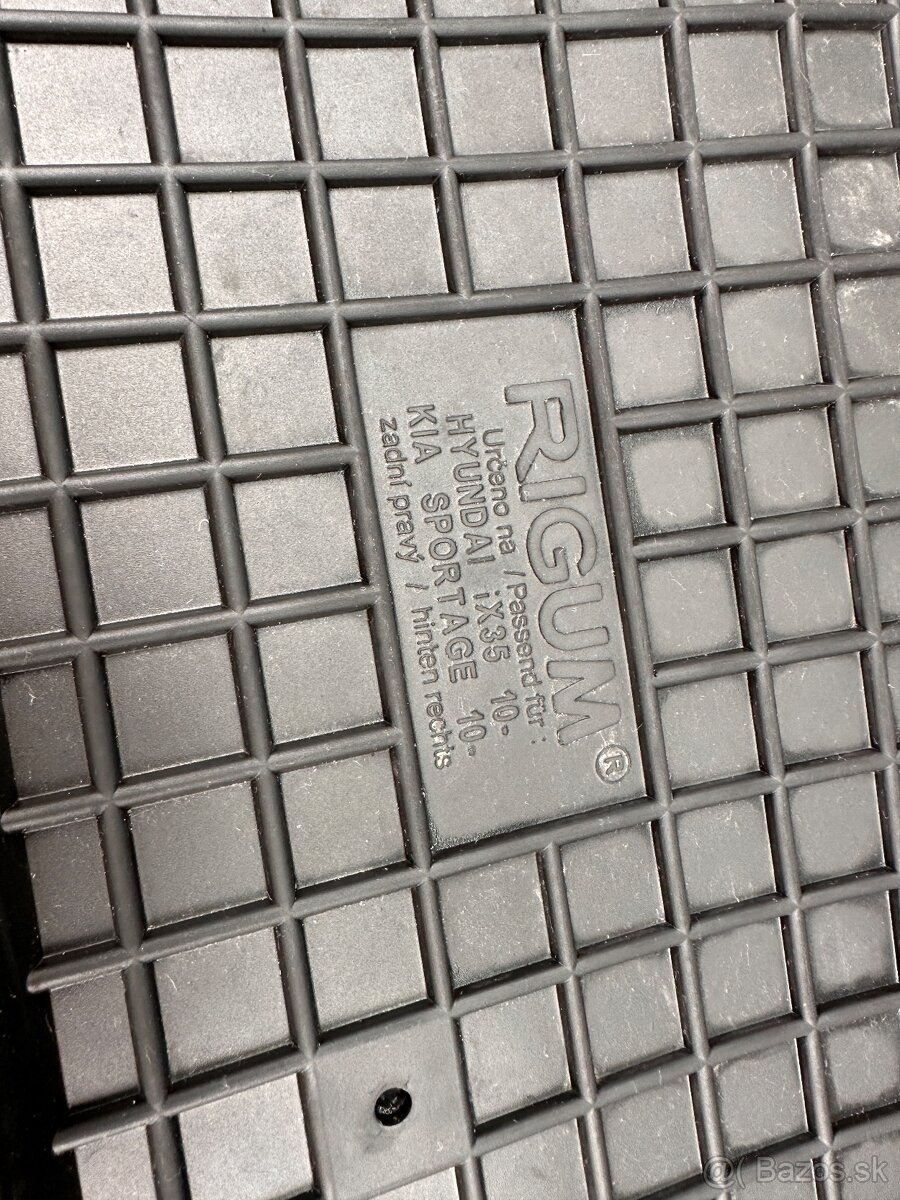 stierace, rohoze z golf 5 2009 combi, Servisna knizka pre go - 5