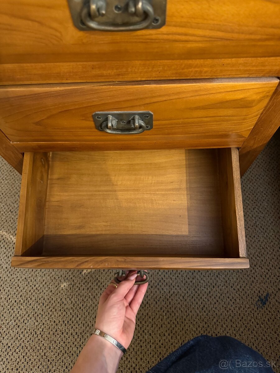 Nočný stolík - 5