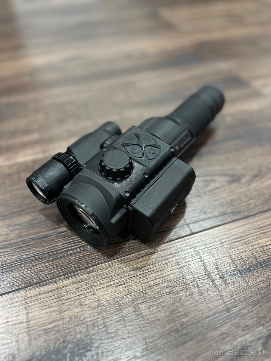 Digitálny monokulár - predsadka PULSAR FORWARD FN135 - 5
