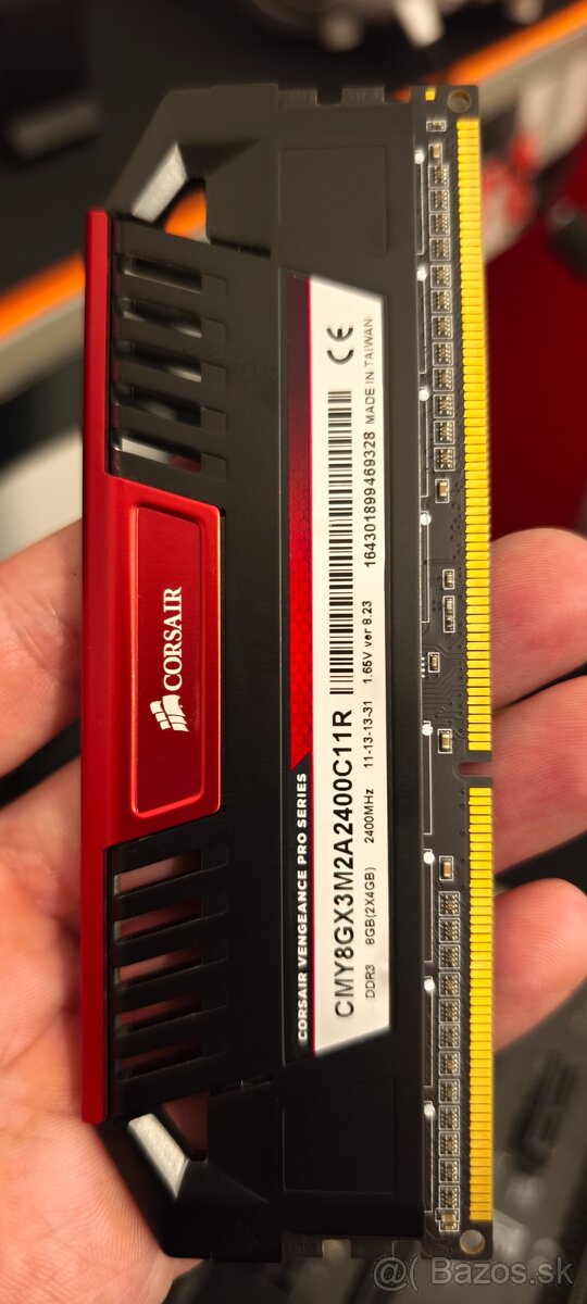 Corsair Vengeance DDR3 4x4GB plus chladič - 5