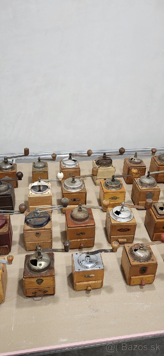 Staré vintage mlynčeky na kavu - 5