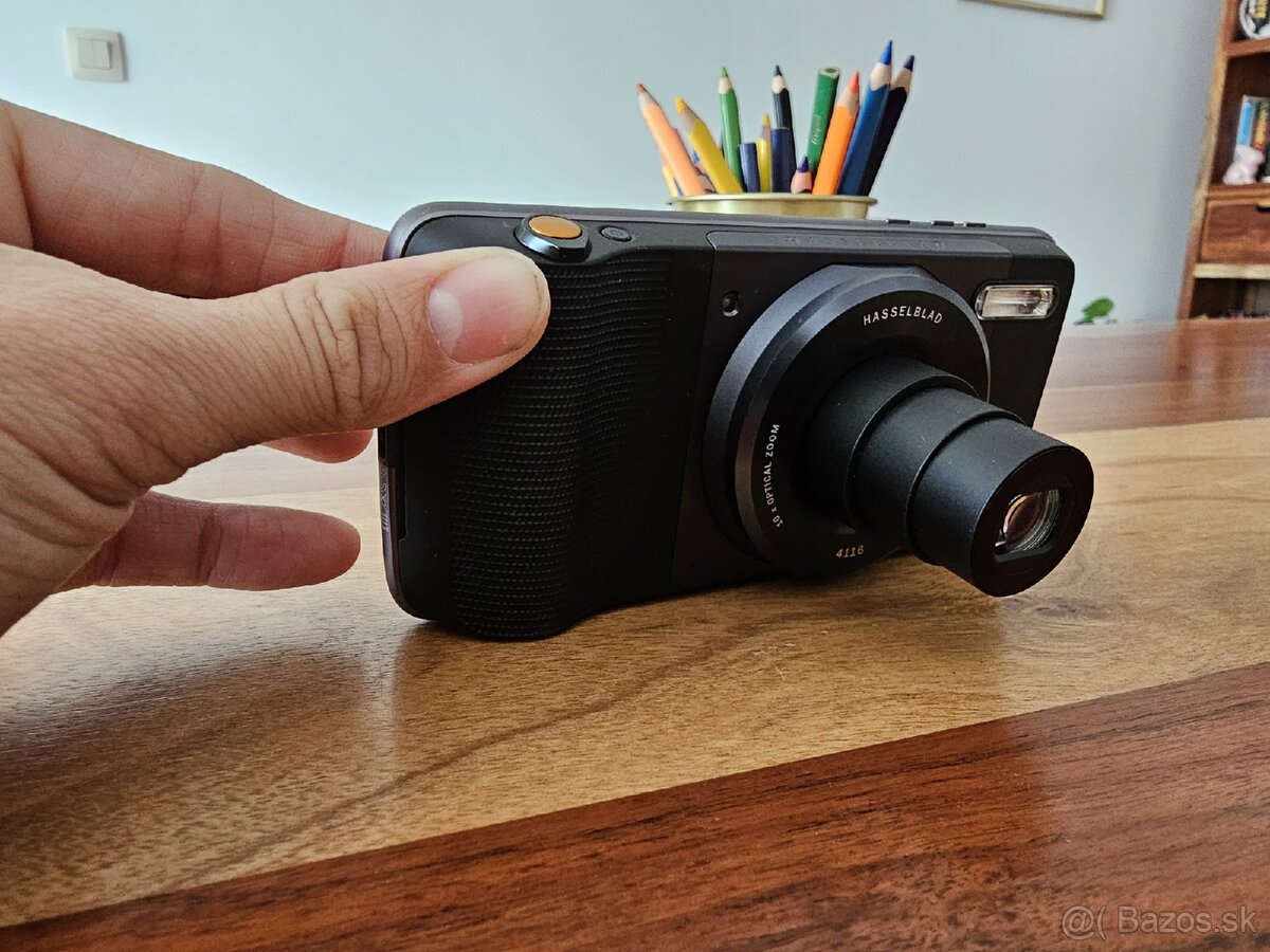 Motorola Moto Z2 Play + Hasselblad True Zoom - 5