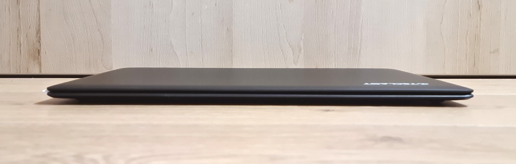 Predám hliníkový 15.6" FullHD IPS 8GB RAM - - 5