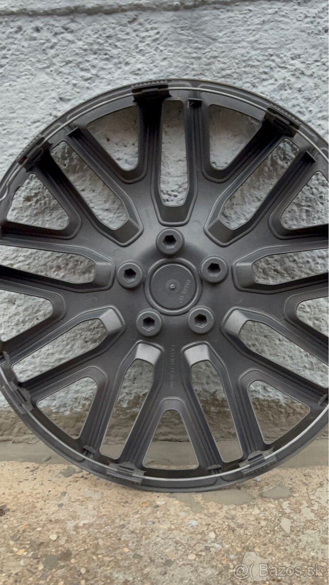 Puklice r16 - 5
