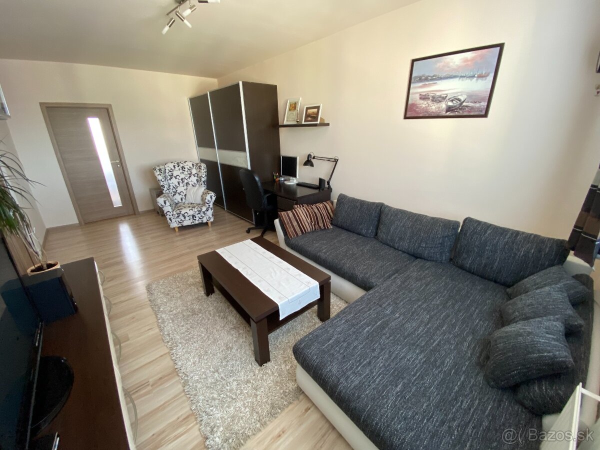 Prenajmem 2-izbový byt v Poprade - 5