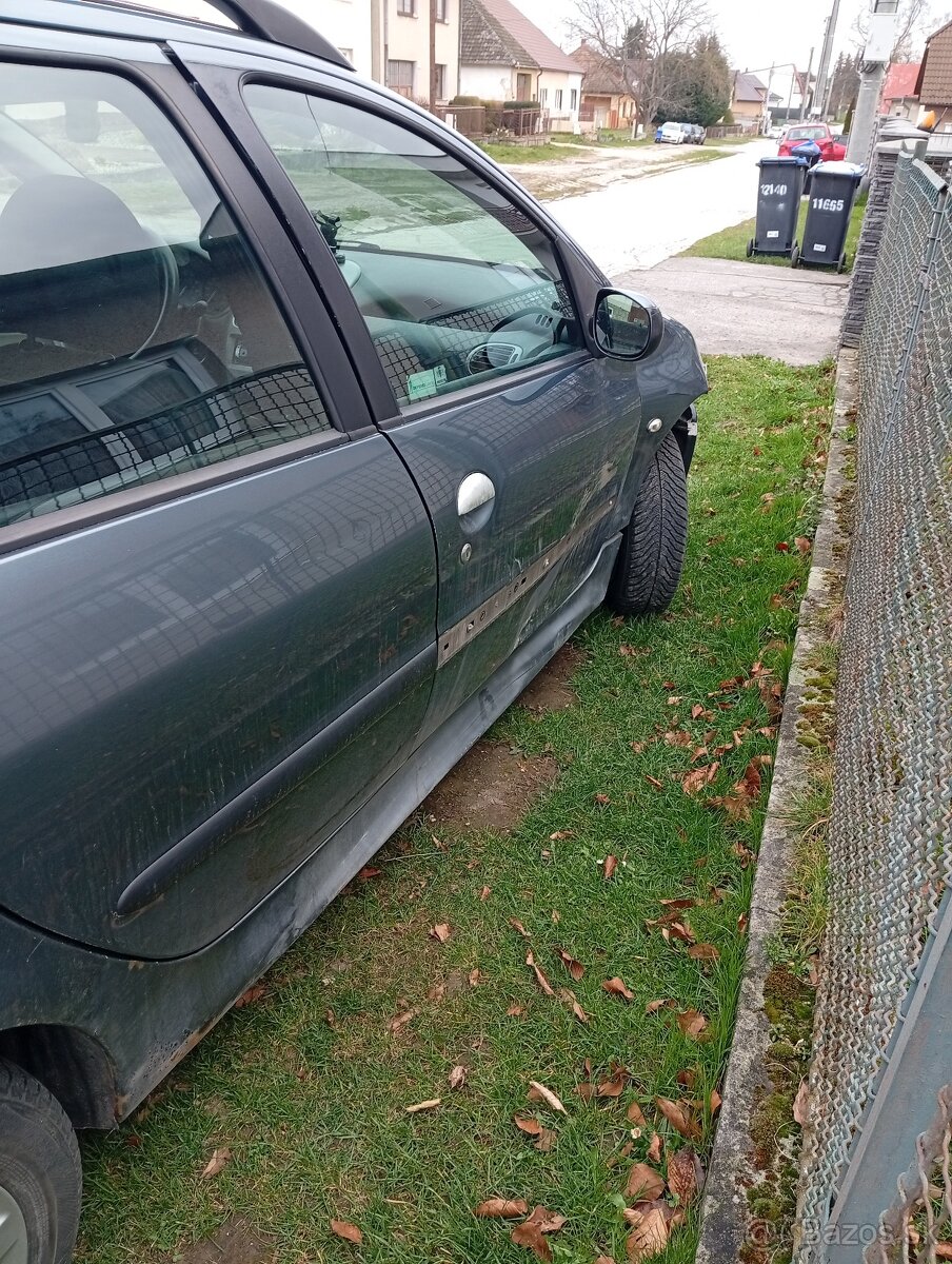 Peugeot 206 - 5