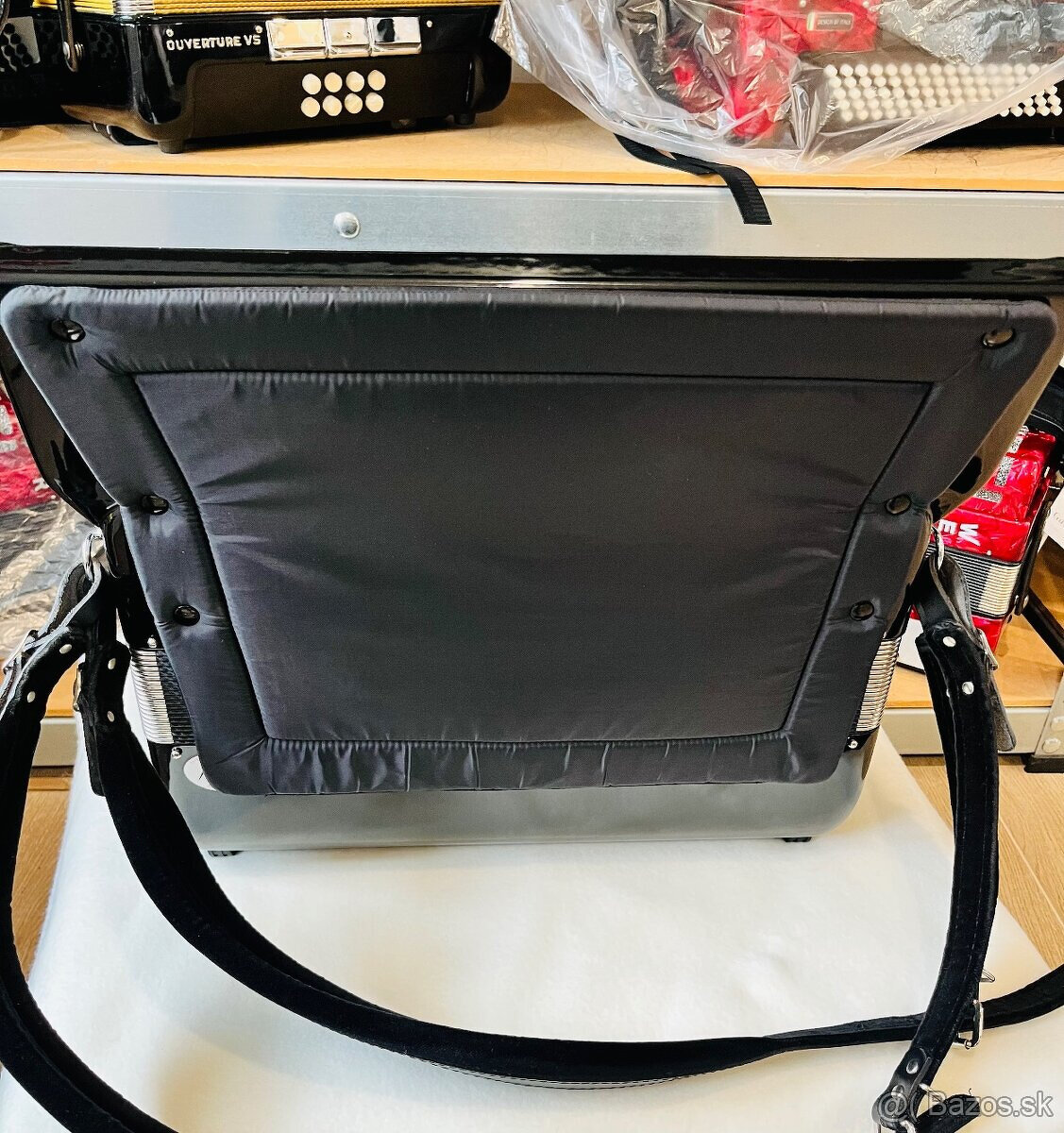 Predám profesionálny akordeón Borsini Wienna 374- 96 basový - 5