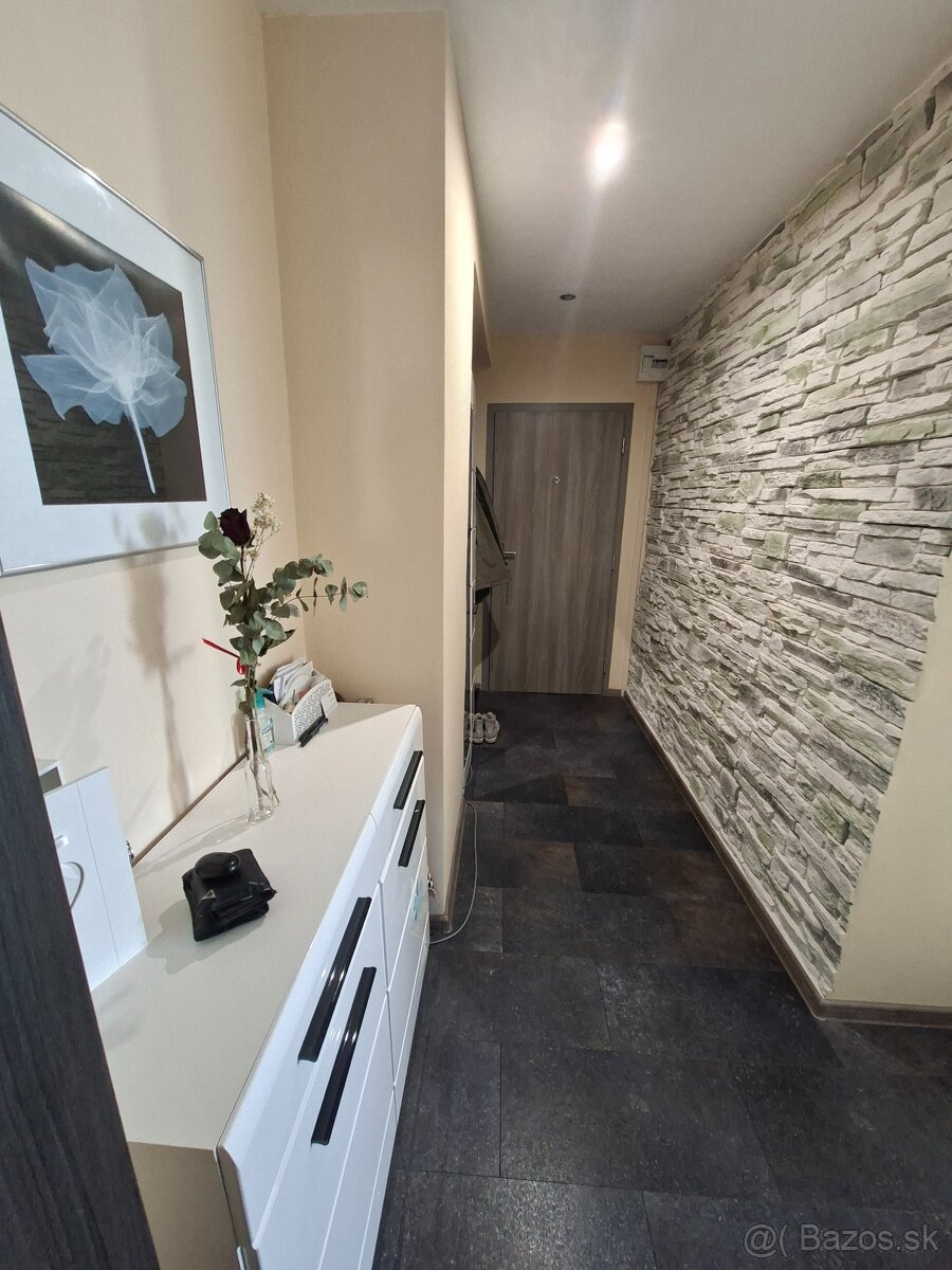 Prenájom 2-izbového zrekonštruovaného bytu - 5