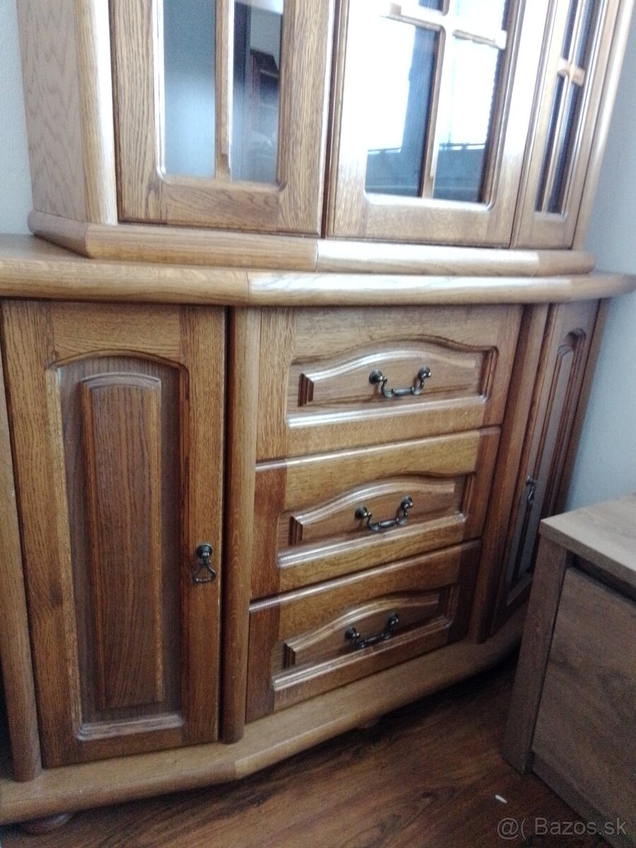 Vitrina vrch 150e spolu 289e - 5