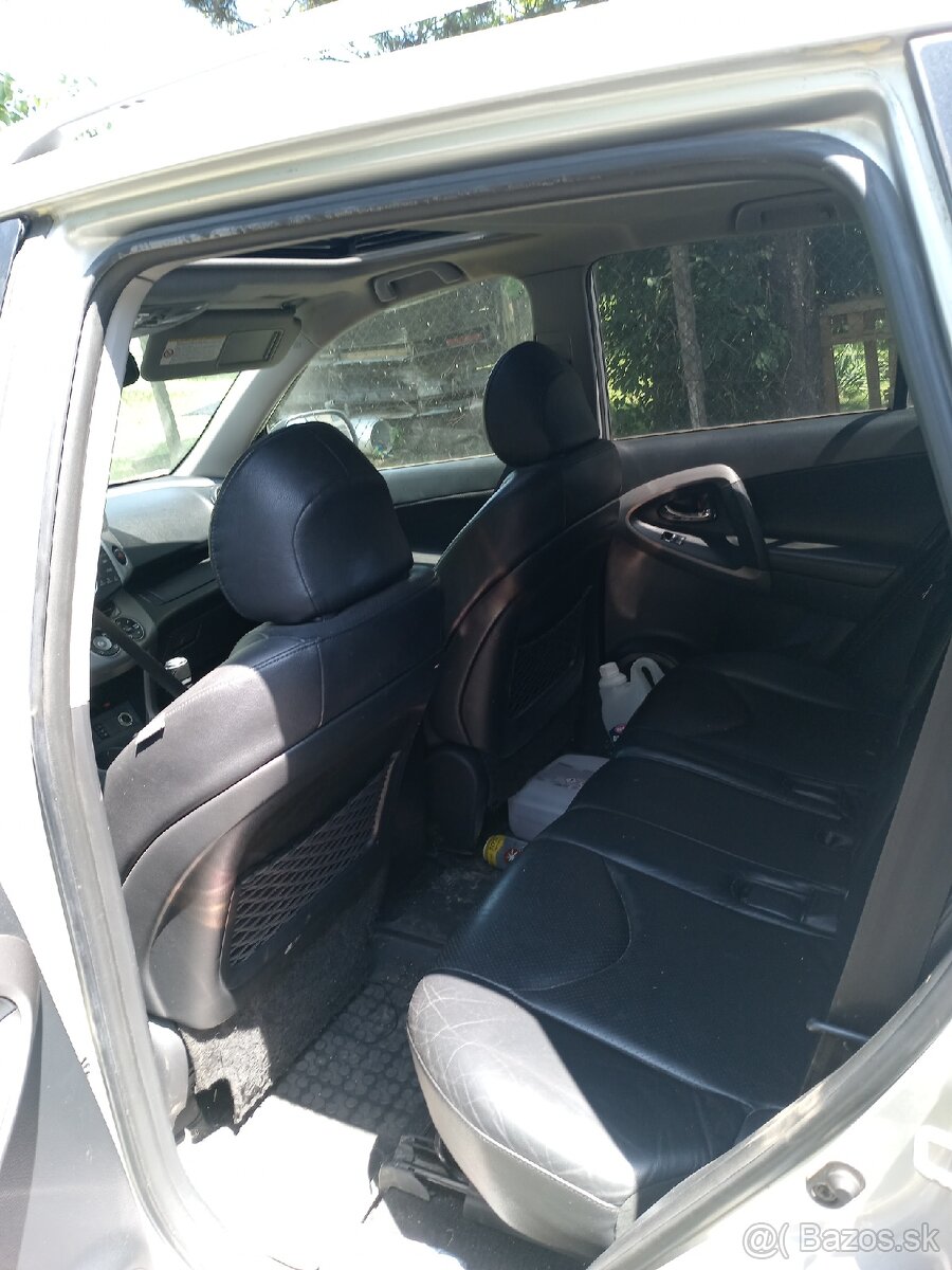 Toyota rav4 diely - 5